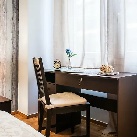 Private Safe With Shared Kitchen & Bath Athén