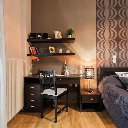 Private Safe With Shared Kitchen & Bath Rum i privatbostad Aten