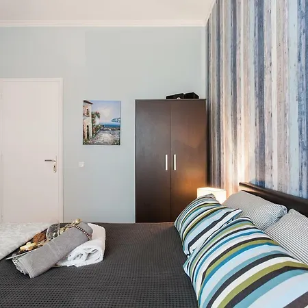 Private Safe With Shared Kitchen & Bath Rum i privatbostad *